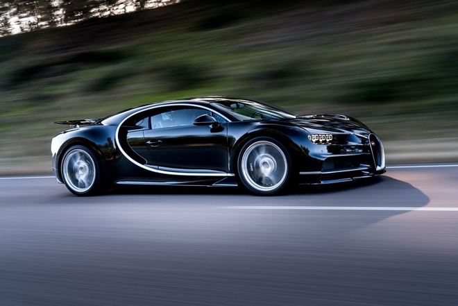 01 CHIRON dynamic 34 front WEB 1456889356 660x0 Cùng ngắm các chi tiết siêu xe nhanh nhất thế giới Bugatti Chiron