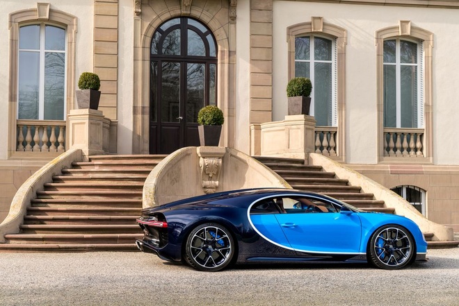 05 CHIRON Molsheim side rear WEB 1456889360 660x0 Cùng ngắm các chi tiết siêu xe nhanh nhất thế giới Bugatti Chiron
