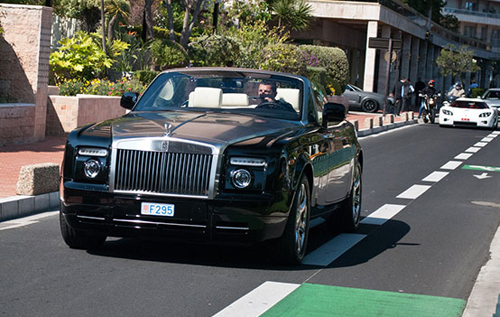 Rolls Royce Phantom Drophead C 1274 6083 1451294173 Khám phá dàn xế khủng triệu USD của siêu sao Cristiano Ronaldo