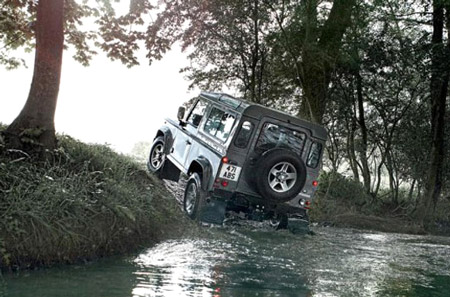 land rover defender moi se co phien ban gia re 3 Ra mắt Land Rover Defender mới sẽ có phiên bản giá rẻ