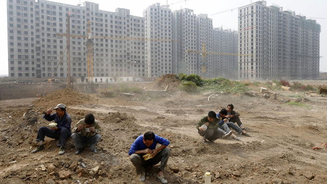 6E8 bungnonhadat Bùng nổ nhà đất tại nhiều thành phố Trung Quốc